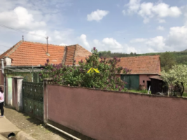 casa-de-vanzare-in-comuna-salisteaalba-cu-gradina-2500mp