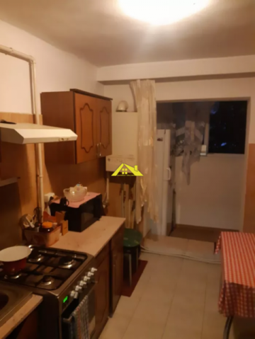 apartament-4-camere2-baibalcoanedecomandatl-proprietati-closca