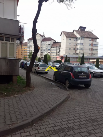 vind-apartament-2-camere-decomandat-1