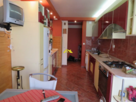 apartament-modern-renovat4-camerepivnitaetaj-3-cetate-2