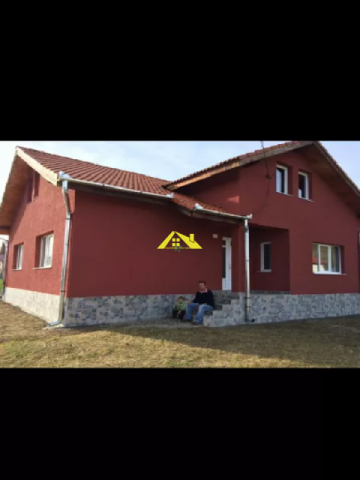casa-de-vanzare-sard-imagine-1-casa-de-vanzare