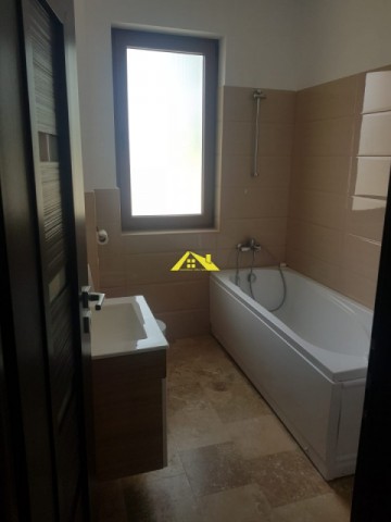 apartament-3-camere-ultrafinisat-bloc-nou-8