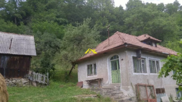 casa-de-vacanta-la-munte-2