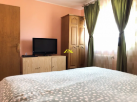 apartament-cu-3-camere-de-inchiriat-cetate-closca-7