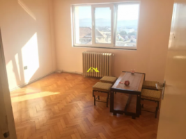 apartament-3-camere-centru-bloc-280-2