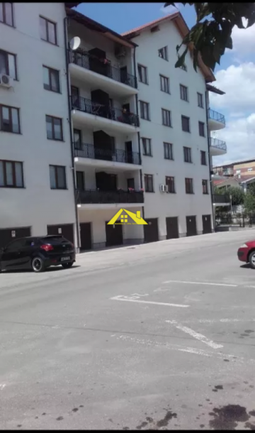 apartament-ingrijit-zona-cetate-1