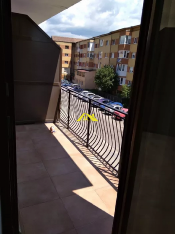 apartament-ingrijit-zona-cetate-3