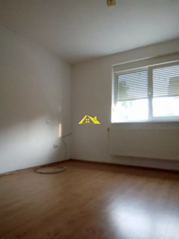 proprietar-vand-apartament-3-camere-bloc-nou-str-traian-2