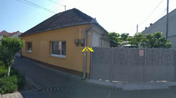 vand-casa-in-centru-alba-iulia