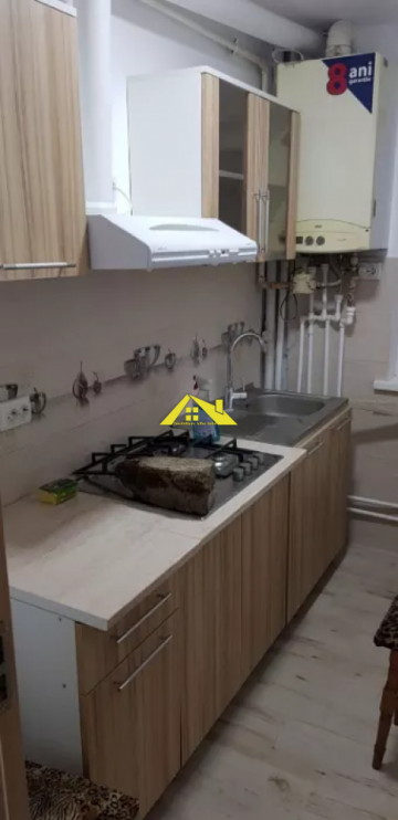 inchiriez-apartament-cu-2-camere-alba-iulia-zona-cetate-2
