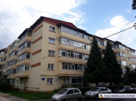 vand-apartament-3-camere-campulung-muscel-centru-arges-1