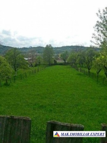 teren-intravilan-1000-mp-voinesti-leresti-arges-potrivit-pentru-constructii-rezidentiale-3