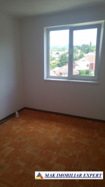 apartament-3-camere-cf-2-et-44-campulung-6