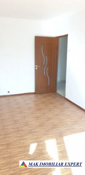 gasca-zurli-vand-apartament-2-camere-pitesti-popa-sapca-arges