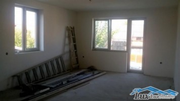 lux-imobiliare-vinde-casa-duplex-zona-v-alecsandri-90000-euro-4