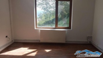 lux-imobiliare-vinde-casa-cavnic-70000-euro-3