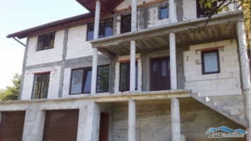 lux-imobiliare-vinde-casa-mare-baia-sprie-120000-euro-1