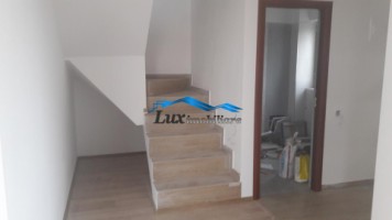 lux-imobiliare-vinde-jumatate-de-duplex-in-sasar-2