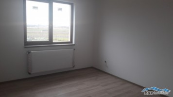 lux-imobiliare-vinde-jumatate-de-duplex-in-sasar-4