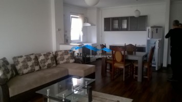 apartament-3-camere-zona-metro-350e