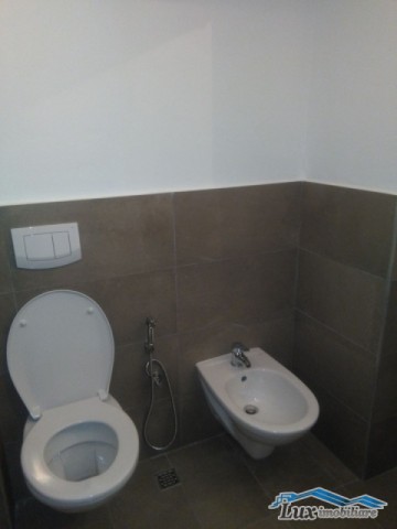 apartament-3-camere-zona-ultracentrala-400e-12