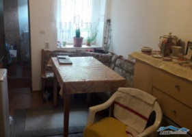 apartament-in-casa-zona-centrala-47000-euro-1