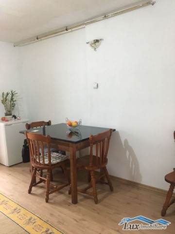 apartament-3-camere-zona-valecsandri-52000-e-1