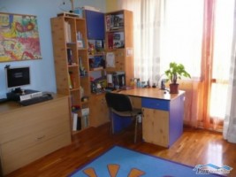 apartament-4-camere-in-vila-490-e