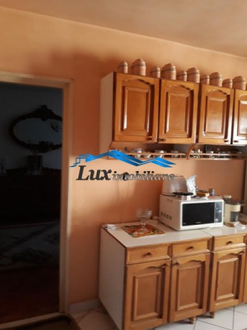 apartament-3-camere-garaj-zona-bulevardul-traian-44000-e-1