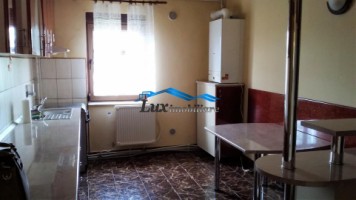 apartament-cu-3-camere-zona-centrala