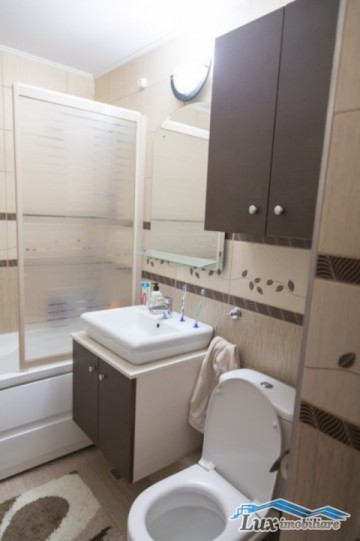 apartament-3-camere-zona-hotel-europa-53000-e-4