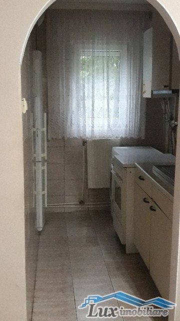 apartament-cu-1-camera-zona-motorului-150euro-2