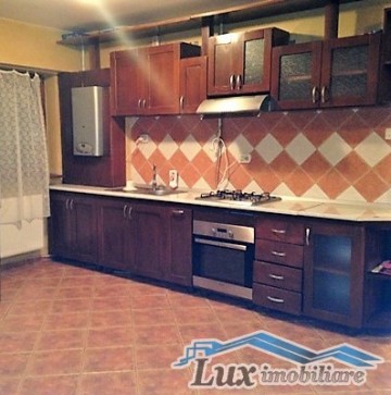 apartament-3-camere-zona-hotel-mara-ultracentral-66500-e