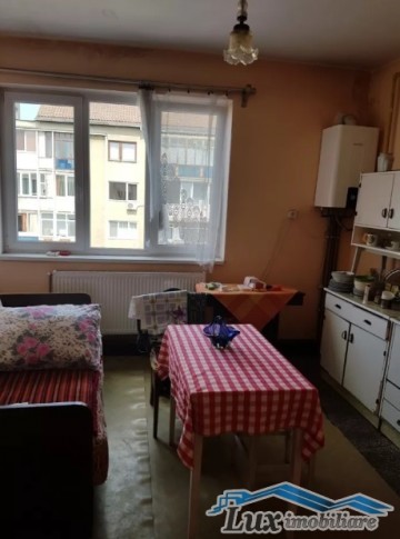 apartament-cu-2-camere-in-zona-pizza-h