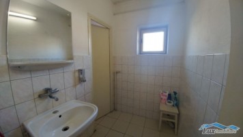 lux-imobiliare-vinde-cladire-zona-hotel-mara-1