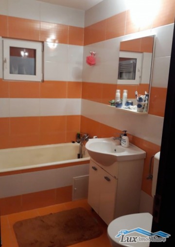 apartament-3-camere-zona-petru-rares-bd-traian-54500-e-2