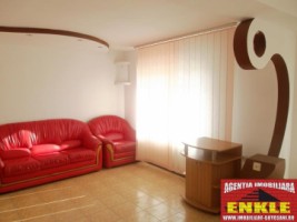 vila-de-inchiriat-6-camere-p12-zona-centrala-in-apropiere-de-liceul-laurean-2