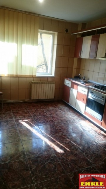 casa-7-camere-zona-pensiunea-bianca-1