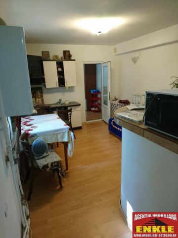 apartament-3-camere-zona-bulevardscoala-7-1