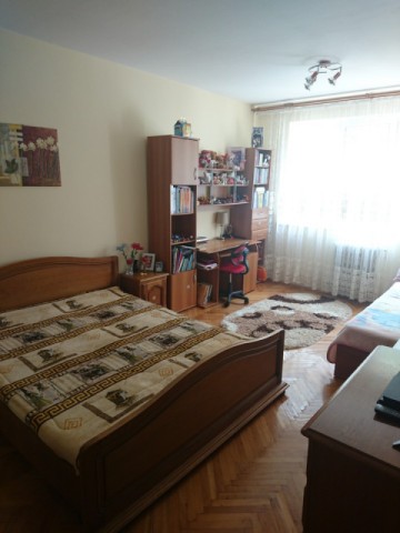 apartament-2-camere-zona-bulevardcoltomoroveanu-1