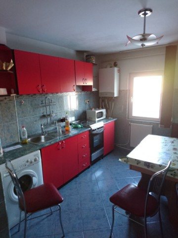 apartament-2-camere-zona-capat-1-3