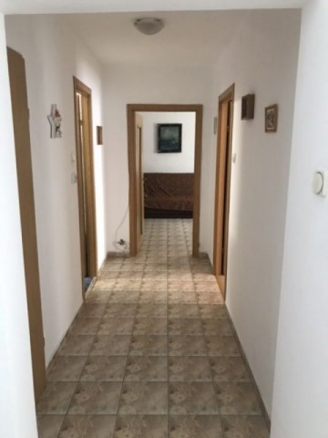 apartament-cu-2-camere-in-zona-barca-1