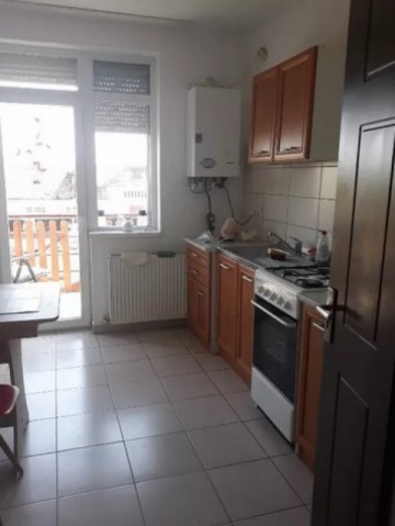 vand-apartament-2-camere-in-bloc-nou-cetateet1