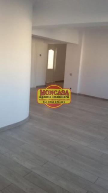 apartament-3-camere-zona-centrala-3