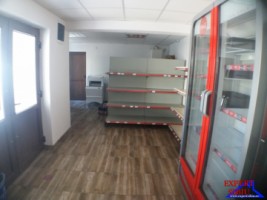 inchiriez-spatiu-comercial-60-mpzona-resita-3