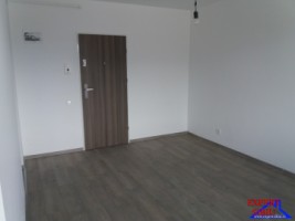 inchiriez-spatiu-birou-3-camere-renovat-zona-calea-cisnadiei-2