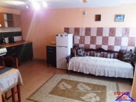 inchiriez-apartament-3-camere-la-casa-zona-trei-stejari-1