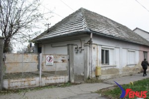 casa-de-vanzare-langa-teatru-cu-teren-pentru-dezvoltarea-imobiliara-in-satu-mare-carei