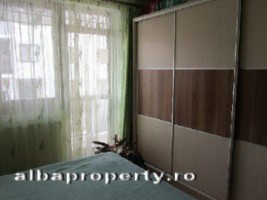 apartament-cu-3-camere-decomandat-garajboxa-1