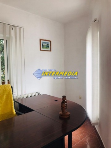 spatiu-birouri-de-inchiriat-zona-cetate-50-mp-6